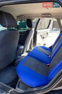 Универсал Ford Focus 2010 в 