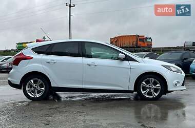 Хэтчбек Ford Focus 2013 в 