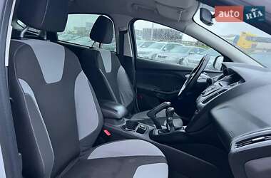 Хэтчбек Ford Focus 2013 в 