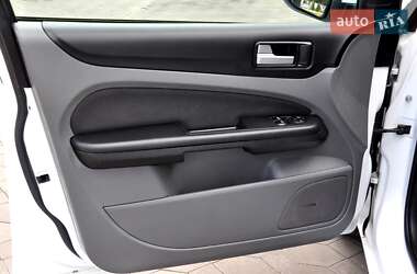 Универсал Ford Focus 2010 в 