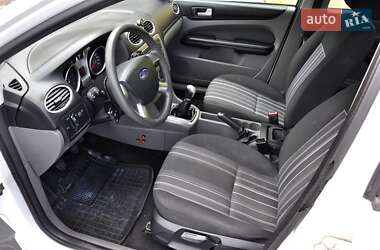 Универсал Ford Focus 2010 в 