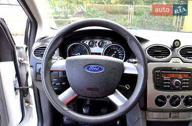 Универсал Ford Focus 2010 в 