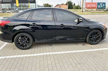 Седан Ford Focus 2016 в 