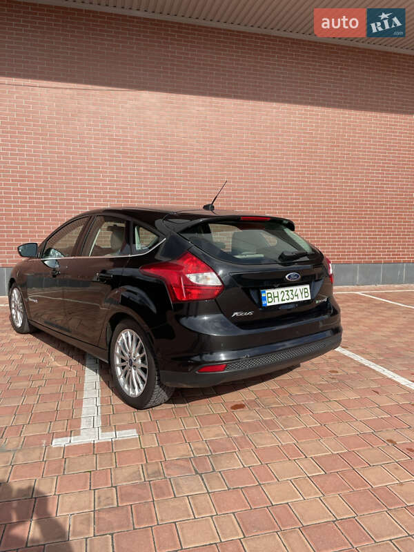 Хэтчбек Ford Focus 2014 в Одессе