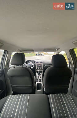 Универсал Ford Focus 2010 в 