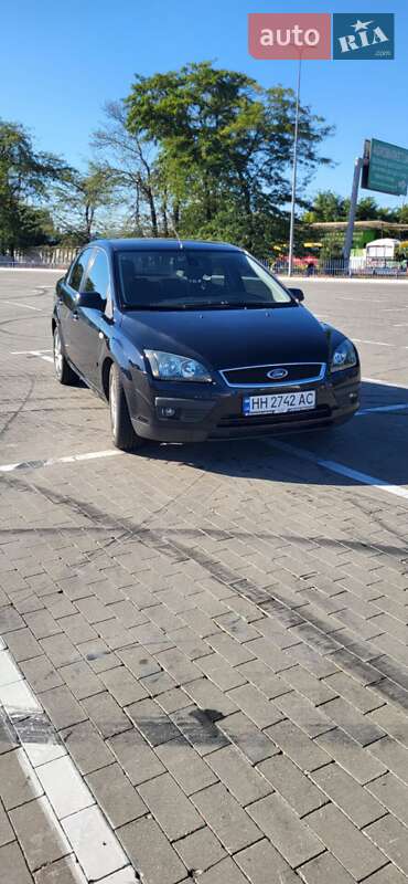Седан Ford Focus 2005 в 