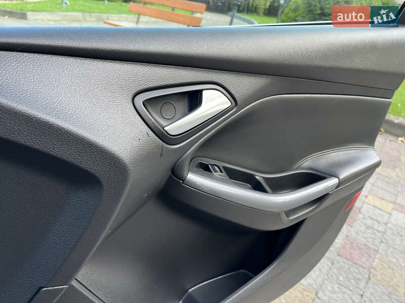 Хетчбек Ford Focus 2012 в Стрию фото 99 Хетчбек Ford Focus 2012 в Стрию