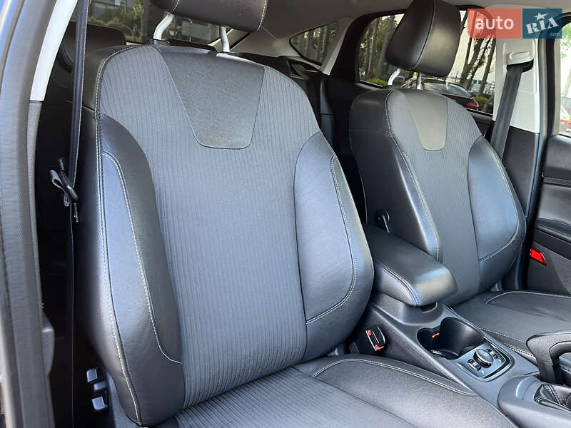 Хетчбек Ford Focus 2012 в Стрию фото 102 Хетчбек Ford Focus 2012 в Стрию