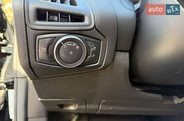 Седан Ford Focus 2018 в 