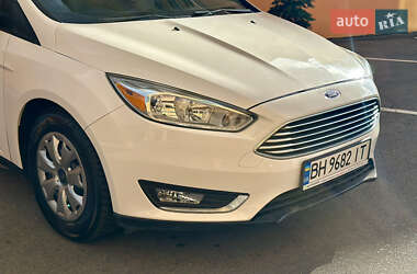 Седан Ford Focus 2016 в 
