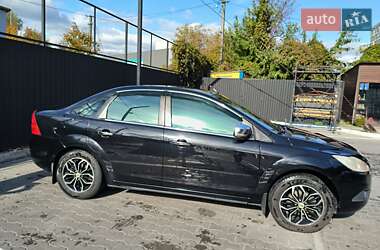 Седан Ford Focus 2010 в  фото 7 Седан Ford Focus 2010 в