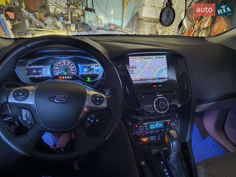 Хэтчбек Ford Focus 2014 в Виннице