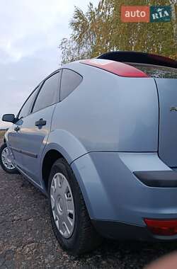 Хэтчбек Ford Focus 2005 в  фото 6 Хэтчбек Ford Focus 2005 в