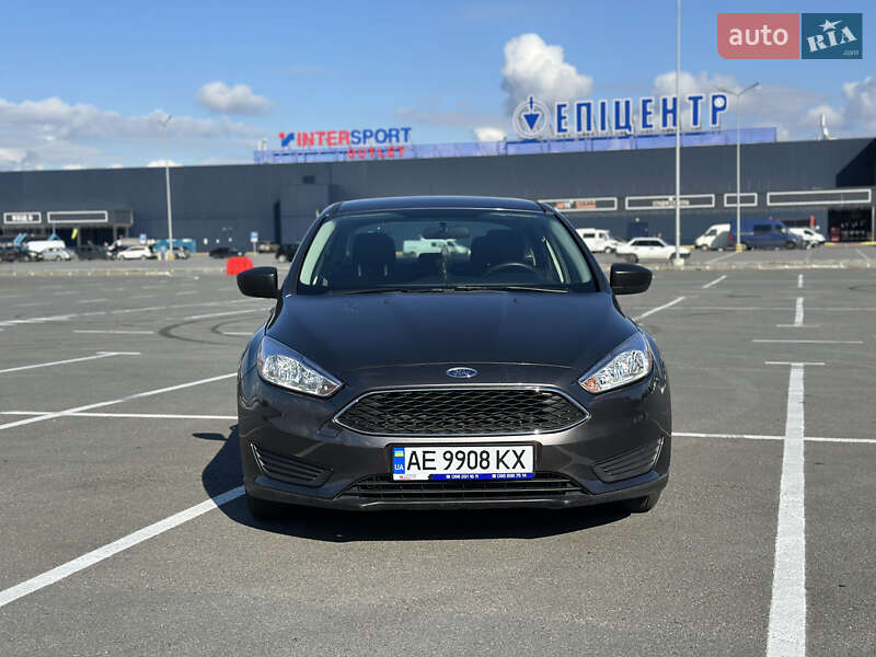 Седан Ford Focus 2015 в Дніпрі