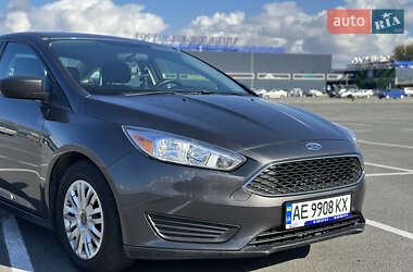 Седан Ford Focus 2015 в 