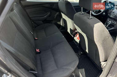 Седан Ford Focus 2015 в 