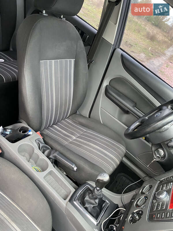 Хетчбек Ford Focus 2011 в Києві