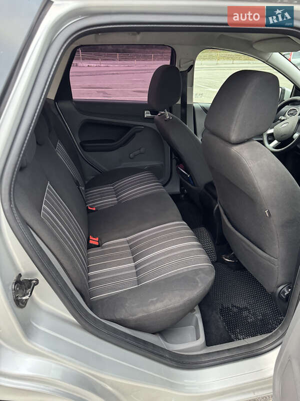 Универсал Ford Focus 2008 в Киеве фото 18 Универсал Ford Focus 2008 в Киеве