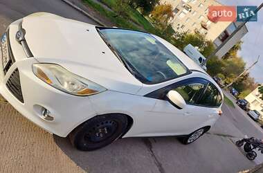 Хэтчбек Ford Focus 2011 в  фото 7 Хэтчбек Ford Focus 2011 в