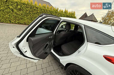 Хэтчбек Ford Focus 2013 в 