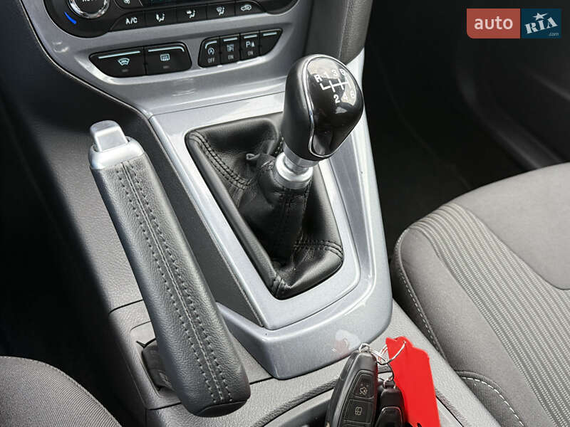 Хетчбек Ford Focus 2013 в Стрию