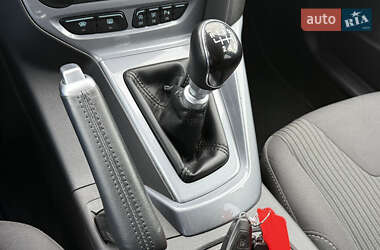 Хэтчбек Ford Focus 2013 в 