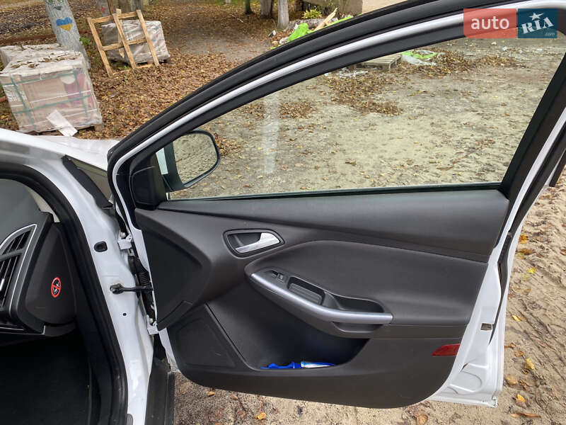 Универсал Ford Focus 2014 в Киеве фото 9 Универсал Ford Focus 2014 в Киеве