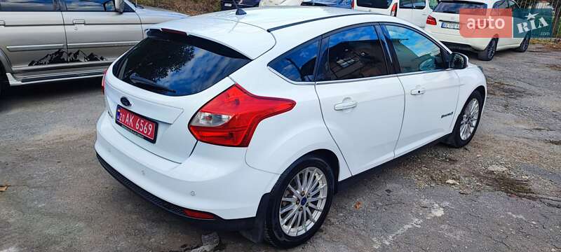 Хэтчбек Ford Focus 2013 в Каменец-Подольском