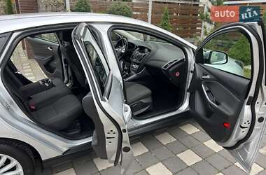 Хэтчбек Ford Focus 2014 в 