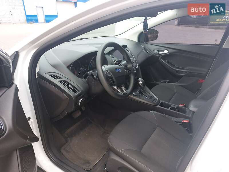 Хэтчбек Ford Focus 2017 в Запорожье фото 4 Хэтчбек Ford Focus 2017 в Запорожье
