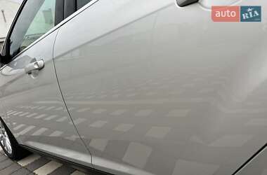 Хэтчбек Ford Focus 2014 в 