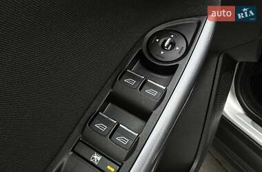 Хэтчбек Ford Focus 2014 в 
