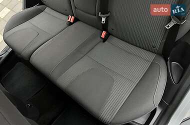 Хэтчбек Ford Focus 2014 в 
