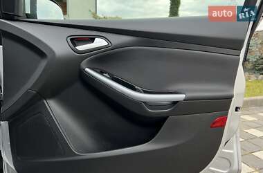 Хэтчбек Ford Focus 2014 в 