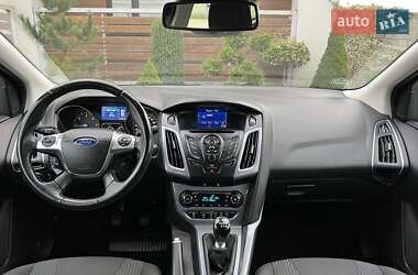 Хэтчбек Ford Focus 2014 в 
