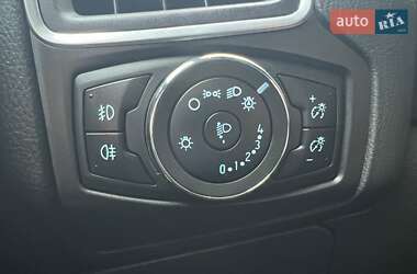 Хэтчбек Ford Focus 2014 в 