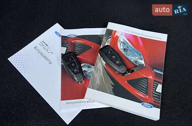 Хэтчбек Ford Focus 2014 в 