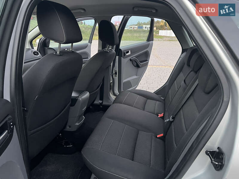 Хэтчбек Ford Focus 2009 в Стрые
