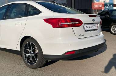 Седан Ford Focus 2017 в  фото 7 Седан Ford Focus 2017 в