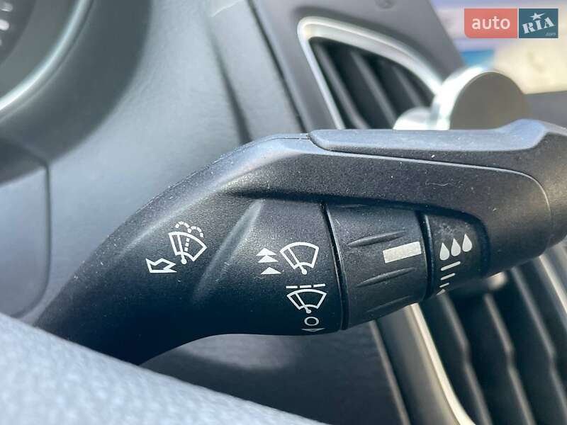 Седан Ford Focus 2017 в Києві