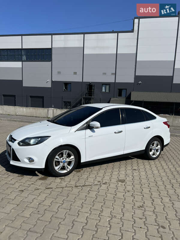 Седан Ford Focus 2013 в Ивано-Франковске