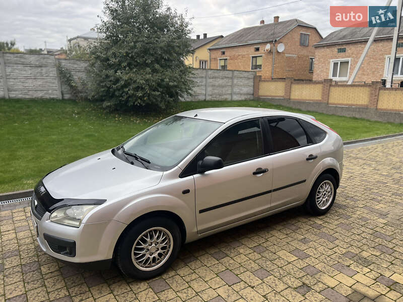 Хэтчбек Ford Focus 2005 в Львове