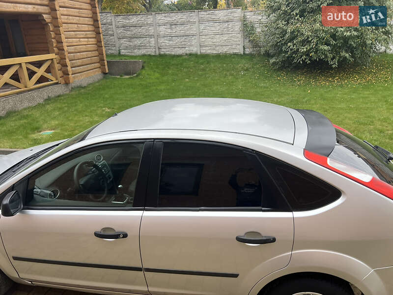 Хэтчбек Ford Focus 2005 в Львове