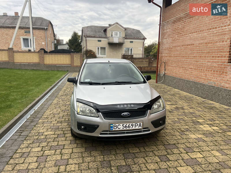 Хэтчбек Ford Focus 2005 в Львове