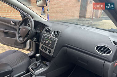 Хетчбек Ford Focus 2005 в 