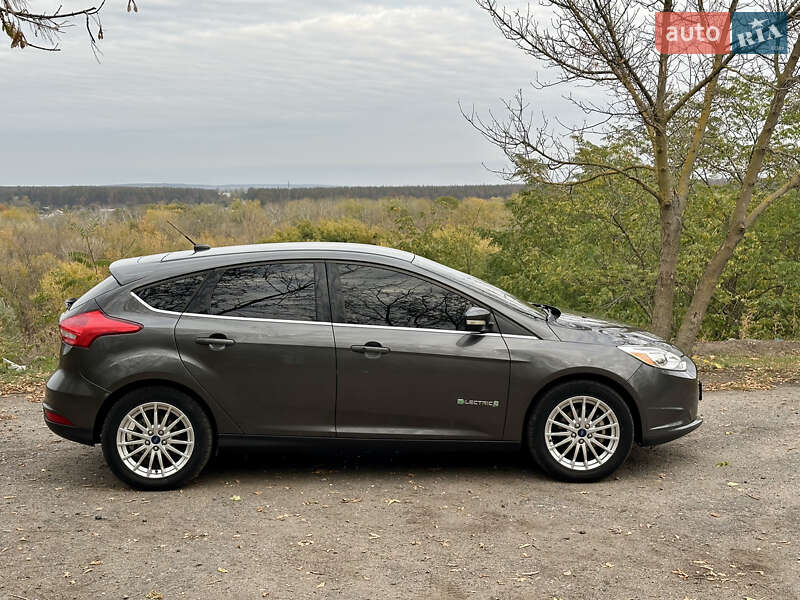 Хетчбек Ford Focus 2015 в Харкові