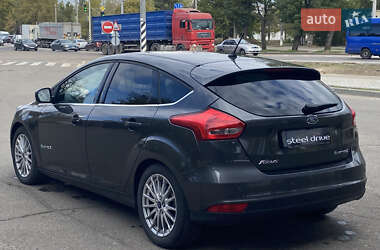 Хэтчбек Ford Focus 2017 в 