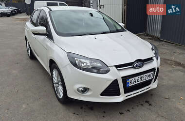 Седан Ford Focus 2014 в  фото 3 Седан Ford Focus 2014 в