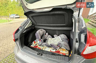 Хэтчбек Ford Focus 2012 в 