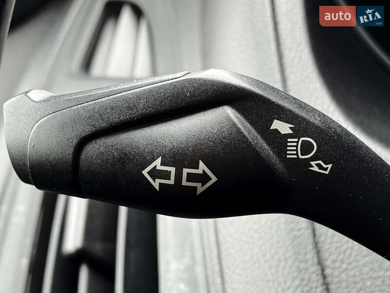 Хетчбек Ford Focus 2017 в Дніпрі фото 24 Хетчбек Ford Focus 2017 в Дніпрі